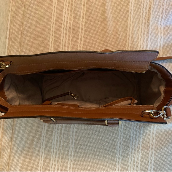 Michael Kohrs MK Selma Large Crossbody/Tote - Picture 5 of 5